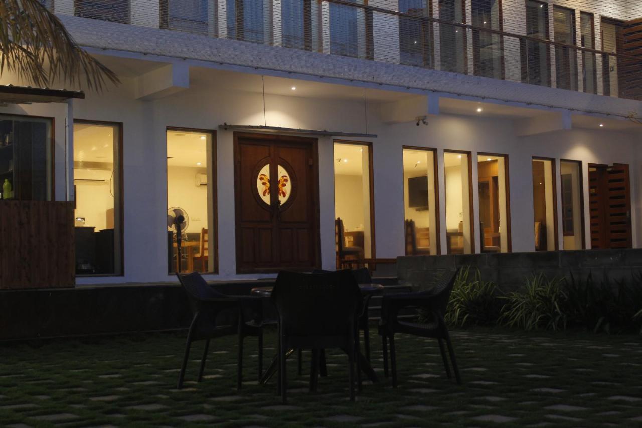 Umino Beach Resort Chennai Exterior foto